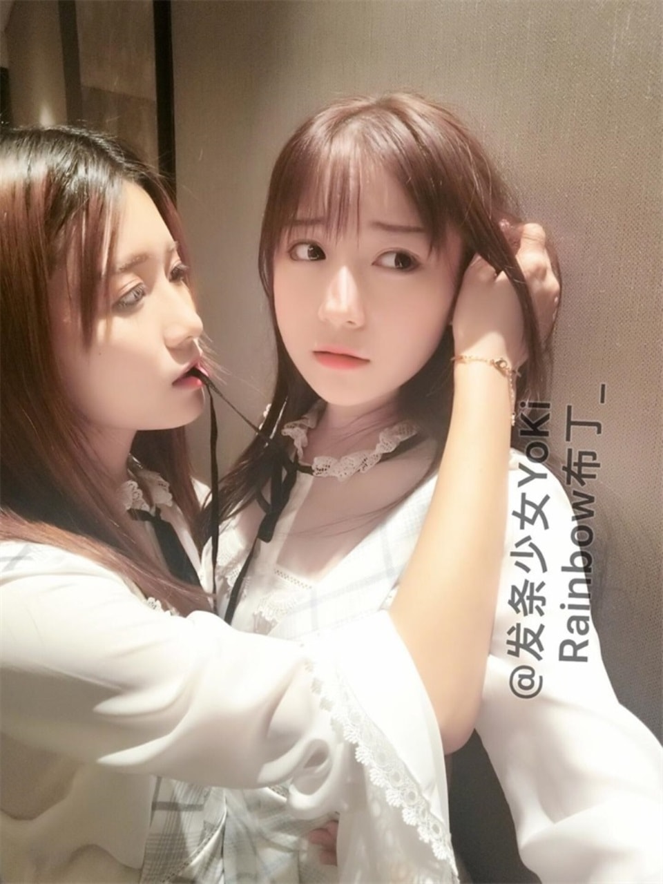 图库-可爱睡衣人形小奶狗 Two Lesbian Girls - (35P)